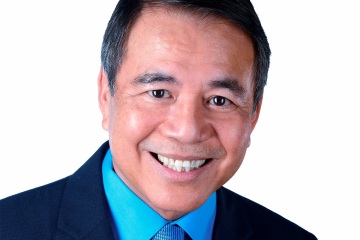 1_DSC4007-Ernie-Headshot-copy