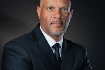 Successful-businessman-portrait